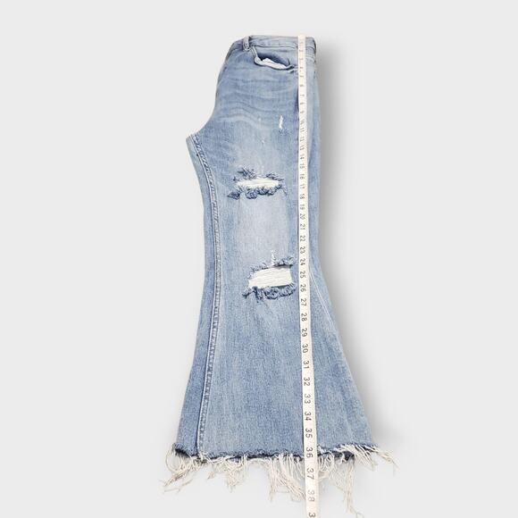 Risen Womens High-Rise Flare Distressed Jeans Sz 30/11 Light Blue Wash Raw Hem - Picture 13 of 13